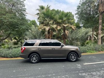 2018 Ford Expedition XLT, zlatá, 149 000 km, dovoz SAE — foto 6 z 16
