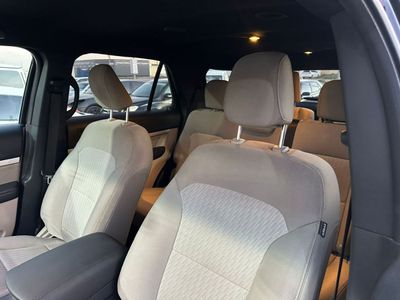 2019 Ford Explorer BASE, černá, 230 000 km, dovoz SAE — foto 8 z 15