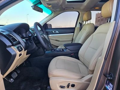 2016 Ford Explorer LIMITED, hnědá, 147 200 km, dovoz SAE — foto 7 z 16