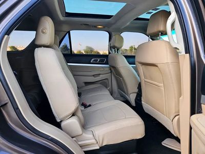 2016 Ford Explorer LIMITED, hnědá, 147 200 km, dovoz SAE — foto 9 z 16
