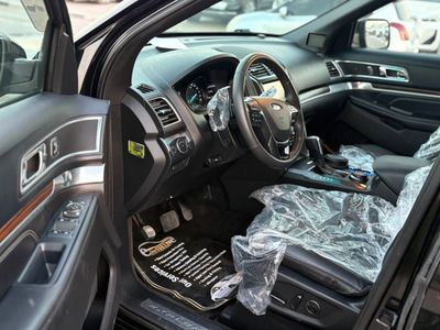 2016 Ford Explorer LIMITED, černá, 81 000 km, dovoz SAE — foto 10 z 16