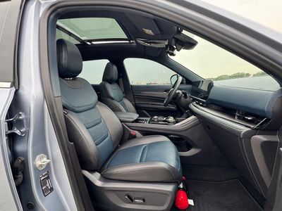 2025 Ford Territory TITANIUM, modrá, 32 000 km, dovoz SAE — foto 14 z 16