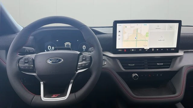 2027 Ford Explorer Active w/200A Pkg, černá, 6 km, dovoz Kanada — foto 10 z 20