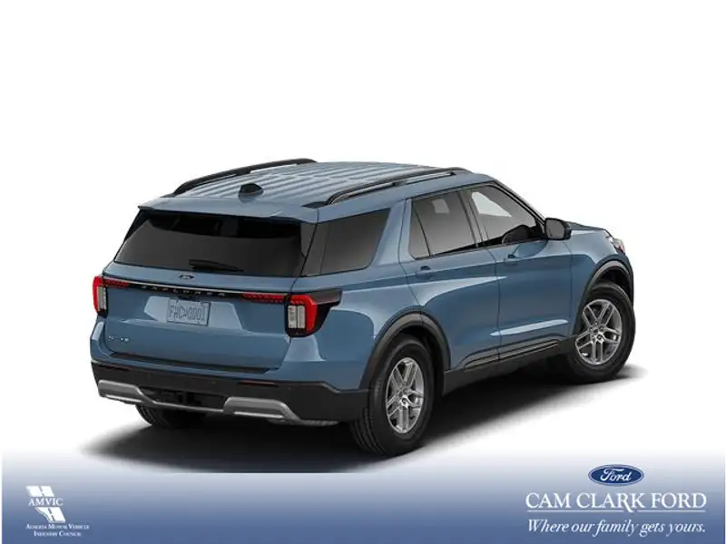 2027 Ford Explorer Active, modrá, 21 km, dovoz Kanada — foto 3 z 7