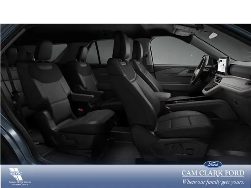 2027 Ford Explorer Active, modrá, 21 km, dovoz Kanada — foto 5 z 7
