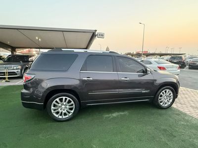 2016 GMC Acadia DENALI, šedá, 166 000 km, dovoz SAE — foto 10 z 16