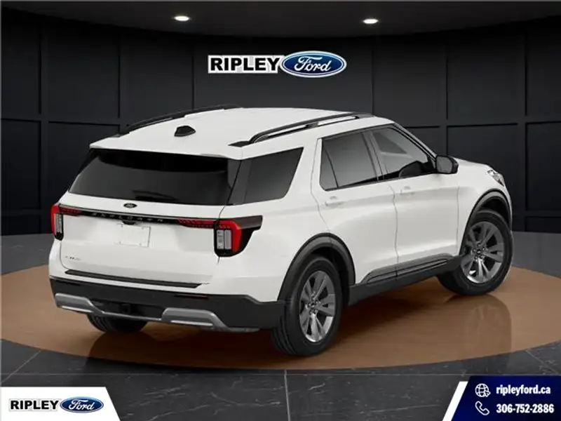 2027 Ford Explorer Active, bílá, 0 km, dovoz Kanada — foto 3 z 7