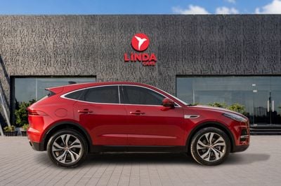 2021 Jaguar E-PACE SE, červená, 62 000 km, dovoz SAE — foto 7 z 16