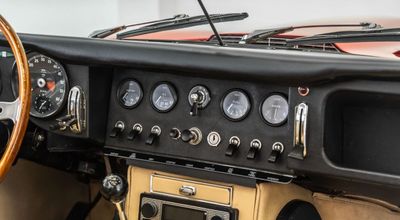 1967 Jaguar E-TYPE, červená, 80 105 km, dovoz SAE — foto 11 z 16