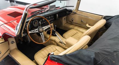 1967 Jaguar E-TYPE, červená, 80 105 km, dovoz SAE — foto 8 z 16