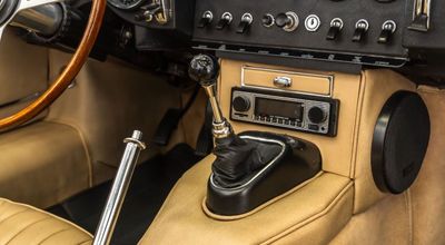 1967 Jaguar E-TYPE, červená, 80 105 km, dovoz SAE — foto 9 z 16