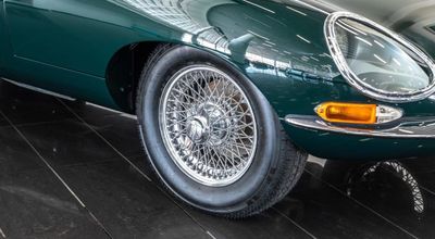 1967 Jaguar E-TYPE, zelená, 89 500 km, dovoz SAE — foto 12 z 16