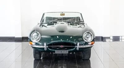 1967 Jaguar E-TYPE, zelená, 89 500 km, dovoz SAE — foto 2 z 16