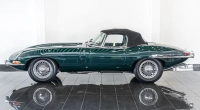 1967 Jaguar E-TYPE, zelená, 89 500 km, dovoz SAE — foto 7 z 16