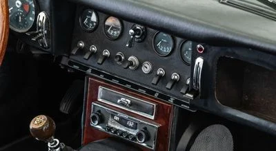 1967 Jaguar E-TYPE, zelená, 89 500 km, dovoz SAE — foto 8 z 16