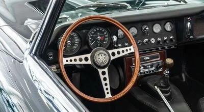 1967 Jaguar E-TYPE, zelená, 89 500 km, dovoz SAE — foto 9 z 16