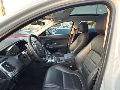 2018 Jaguar E-PACE S, bílá, 59 690 km, dovoz SAE — foto 15 z 16
