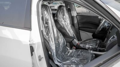 2020 Jeep Compass LONGITUDE, bílá, 65 000 km, dovoz SAE — foto 14 z 16
