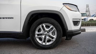 2020 Jeep Compass LONGITUDE, bílá, 65 000 km, dovoz SAE — foto 8 z 16