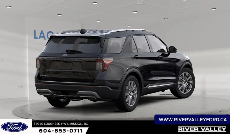 2027 Ford Explorer Platinum, černá, 0 km, dovoz Kanada — foto 3 z 3