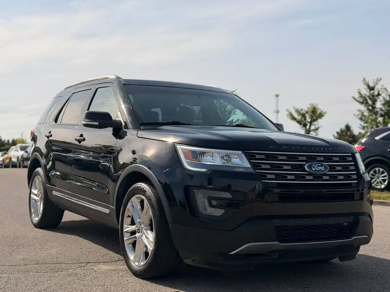 2017 Ford Explorer XLT, 168 000 km, dovoz Kanada — foto 10 z 12
