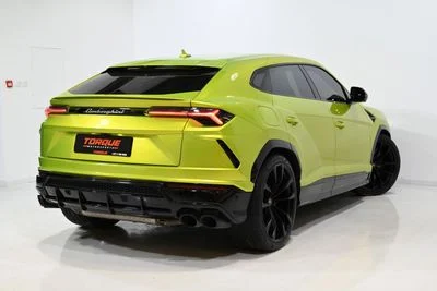 2022 Lamborghini Urus STD, zelená, 113 384 km, dovoz SAE — foto 4 z 16