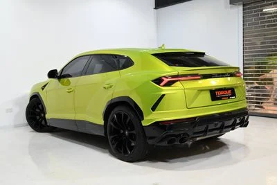 2022 Lamborghini Urus STD, zelená, 113 384 km, dovoz SAE — foto 6 z 16