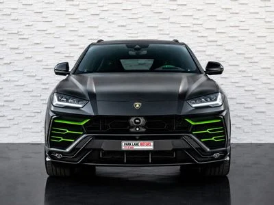 2021 Lamborghini Urus STD, černá, 46 852 km, dovoz SAE — foto 3 z 16