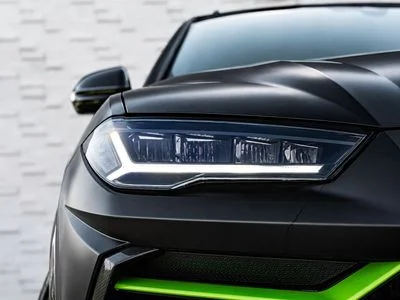 2021 Lamborghini Urus STD, černá, 46 852 km, dovoz SAE — foto 4 z 16