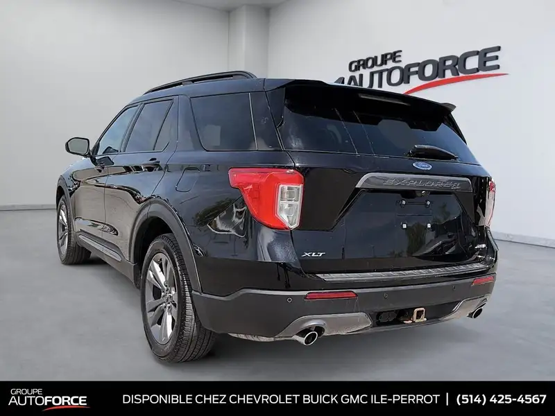 2022 Ford Explorer XLT, šedá, 99 100 km, dovoz Kanada — foto 3 z 12