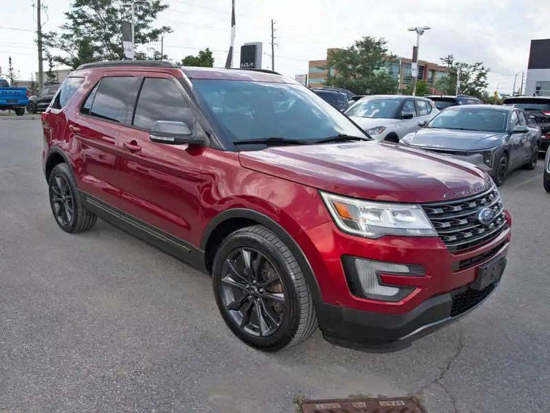 2017 Ford Explorer XLT, červená, 205 258 km, dovoz Kanada — foto 12 z 12