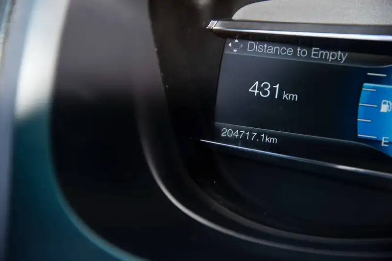 2017 Ford Explorer XLT, červená, 205 258 km, dovoz Kanada — foto 5 z 12