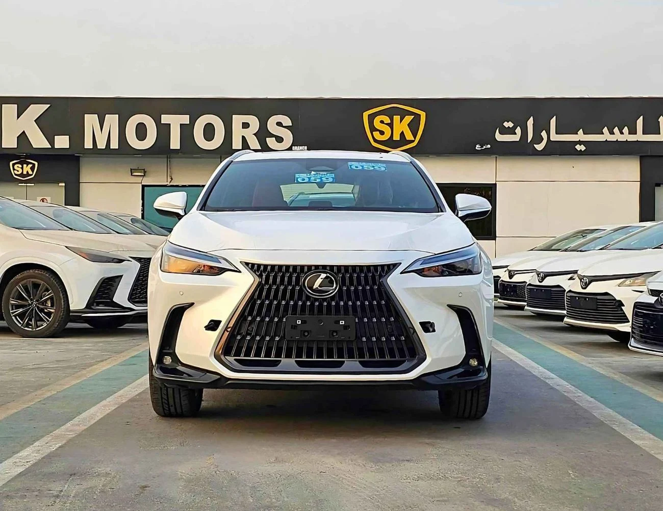 2026 Lexus NX350 PREMIER, bílá, 0 km, dovoz SAE — foto 1