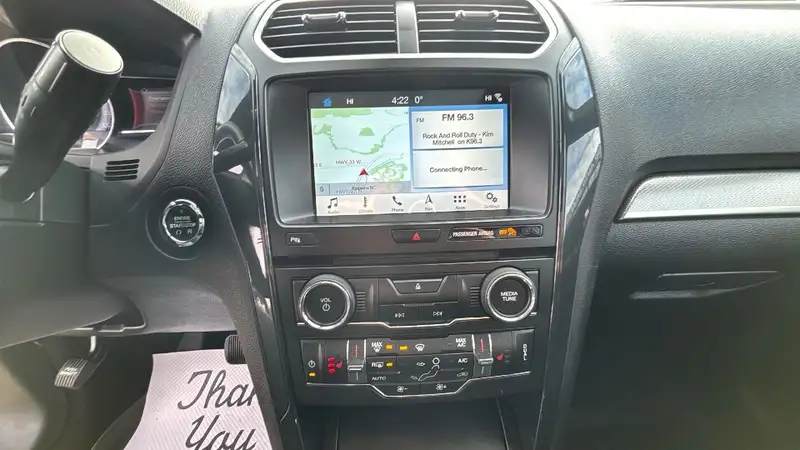 2018 Ford Explorer XLT, červená, 114 646 km, dovoz Kanada — foto 12 z 12