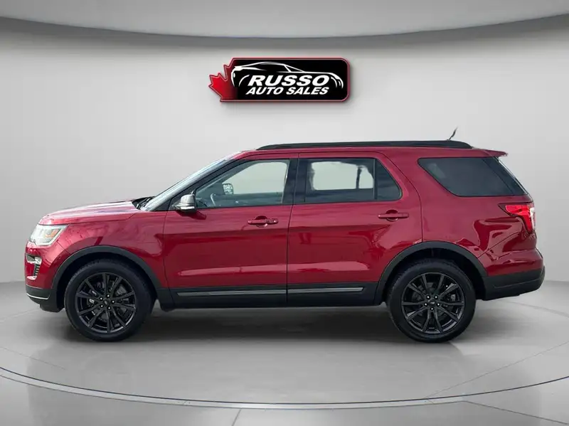 2018 Ford Explorer XLT, červená, 114 646 km, dovoz Kanada — foto 6 z 12