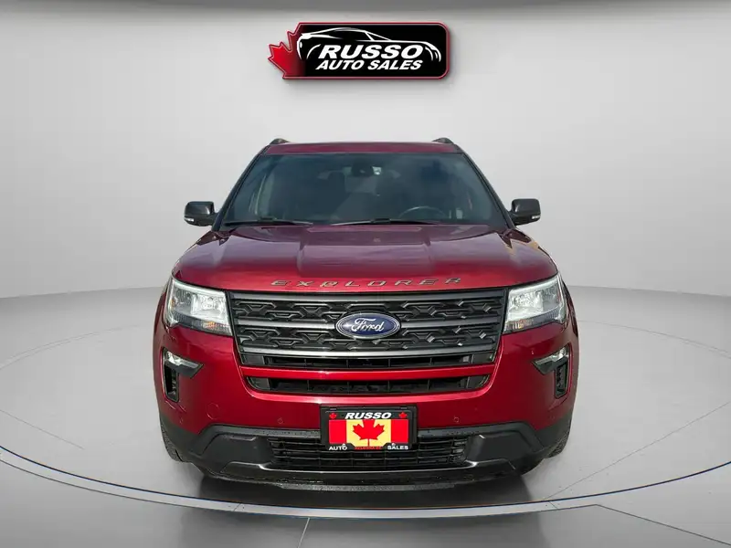 2018 Ford Explorer XLT, červená, 114 646 km, dovoz Kanada — foto 7 z 12