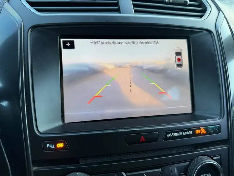 2018 Ford Explorer XLT, černá, 176 058 km, dovoz Kanada — foto 10 z 12