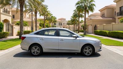 2022 Mg 5, stříbrná, 73 186 km, dovoz SAE — foto 3 z 16