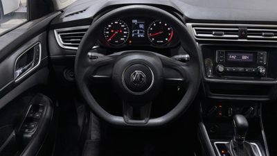 2023 Mg 5 STANDARD, bílá, 92 793 km, dovoz SAE — foto 8 z 16