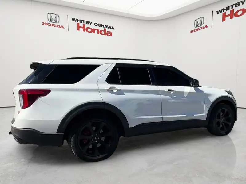 2020 Ford Explorer ST, bílá, 104 200 km, dovoz Kanada — foto 8 z 12