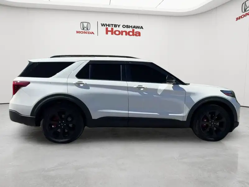 2020 Ford Explorer ST, bílá, 104 200 km, dovoz Kanada — foto 9 z 12