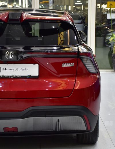 2023 Mg 4 EV ., červená, 37 000 km, dovoz SAE — foto 9 z 16