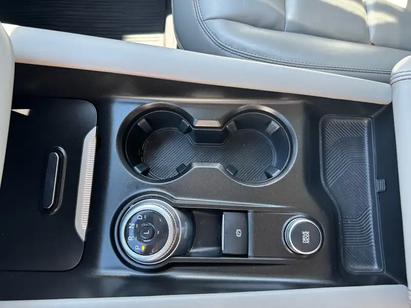 2025 Ford Explorer Active, šedá, 48 970 km, dovoz Kanada — foto 12 z 12