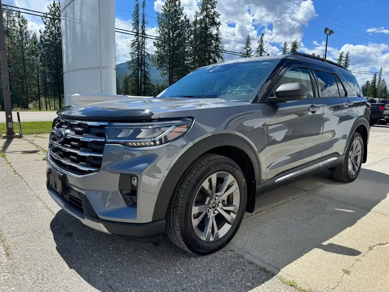 2025 Ford Explorer Active, šedá, 48 970 km, dovoz Kanada — foto 3 z 12
