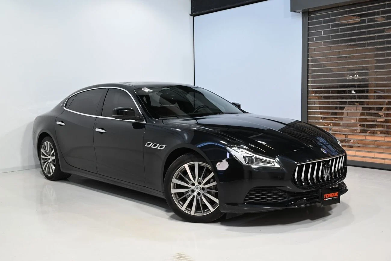 2021 Maserati Quattroporte Basic, černá, 100 041 km, dovoz SAE — foto 1