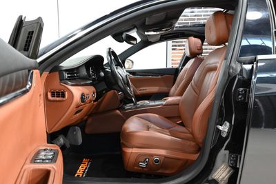 2021 Maserati Quattroporte Basic, černá, 100 041 km, dovoz SAE — foto 11 z 16