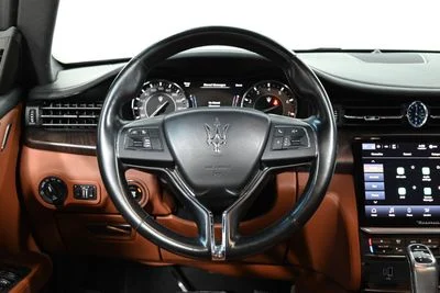 2021 Maserati Quattroporte Basic, černá, 100 041 km, dovoz SAE — foto 9 z 16