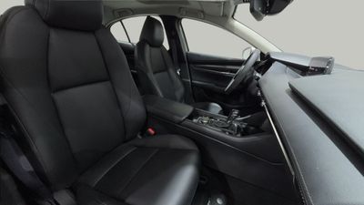 2024 Mazda 3 EVOLVE, béžová, 111 765 km, dovoz SAE — foto 12 z 16