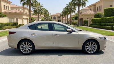 2024 Mazda 3 EVOLVE, béžová, 111 765 km, dovoz SAE — foto 3 z 16