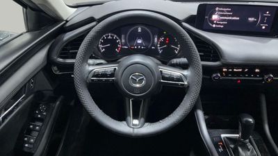 2024 Mazda 3 EVOLVE, béžová, 111 765 km, dovoz SAE — foto 8 z 16